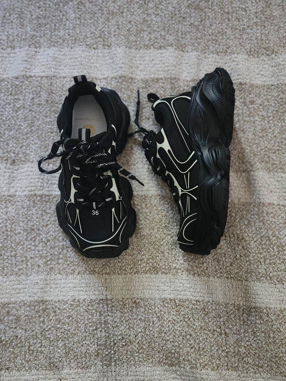 Black Chunky Sneakers with Contrast Piping